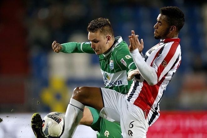 年轻球员的 年轻球员的