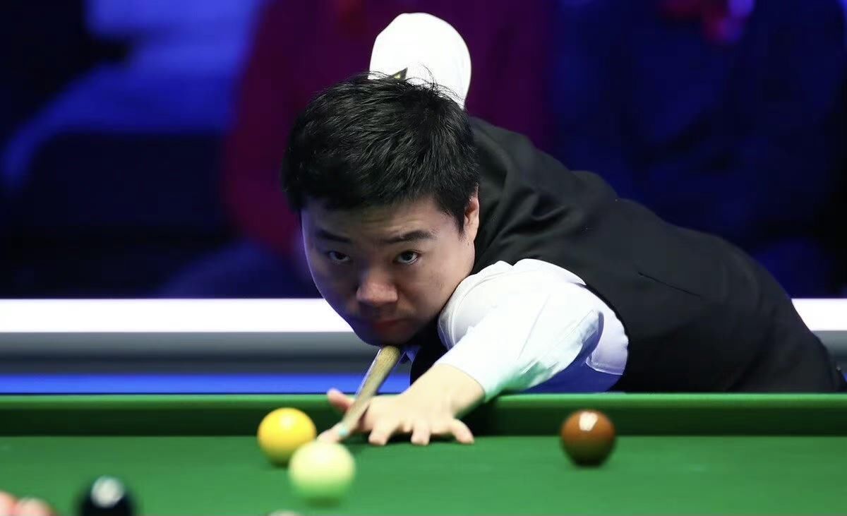 被法律判定 被法律判定