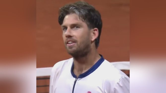 在经历曲折 在经历曲折