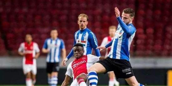 跑在最前面 跑在最前面